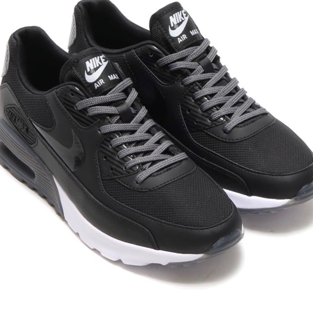 NIKE AIR MAX 90